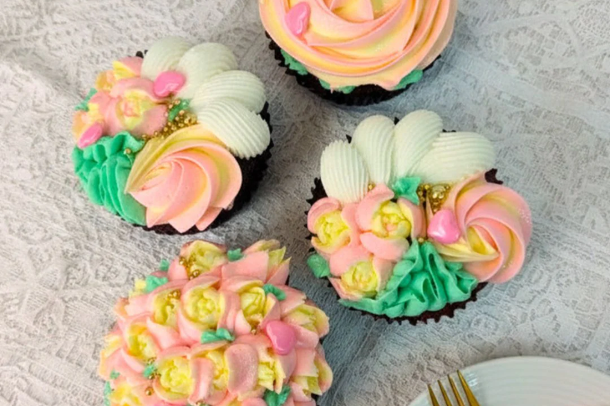 Mother's Day Cakes and Cupcakes