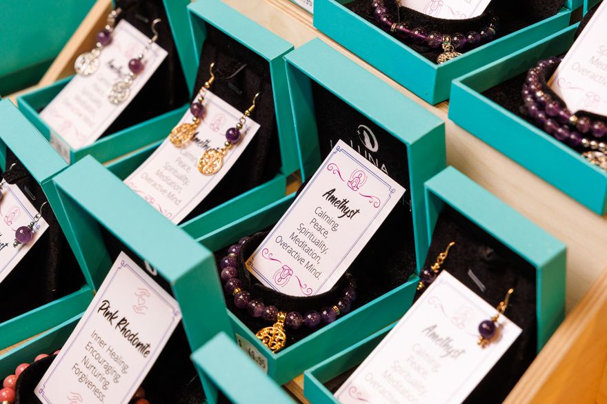 30% OFF BOXED EARRINGS
