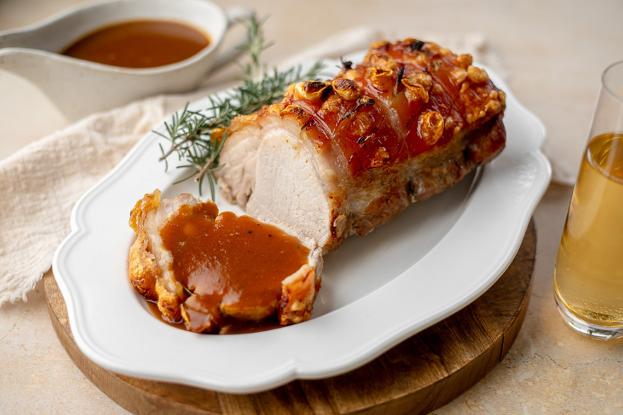CHRISTMAS DINNER | ROAST PORK WITH CRACKLING