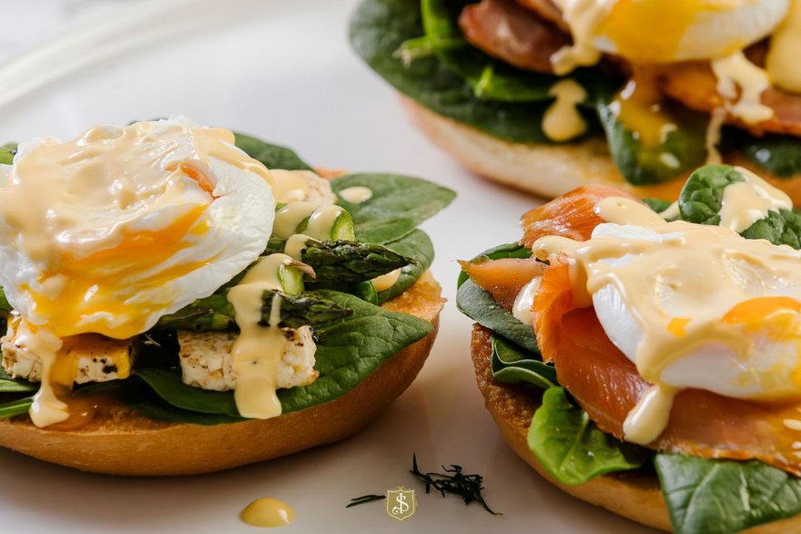 ENJOY BENNY BAGELS YOUR WAY!